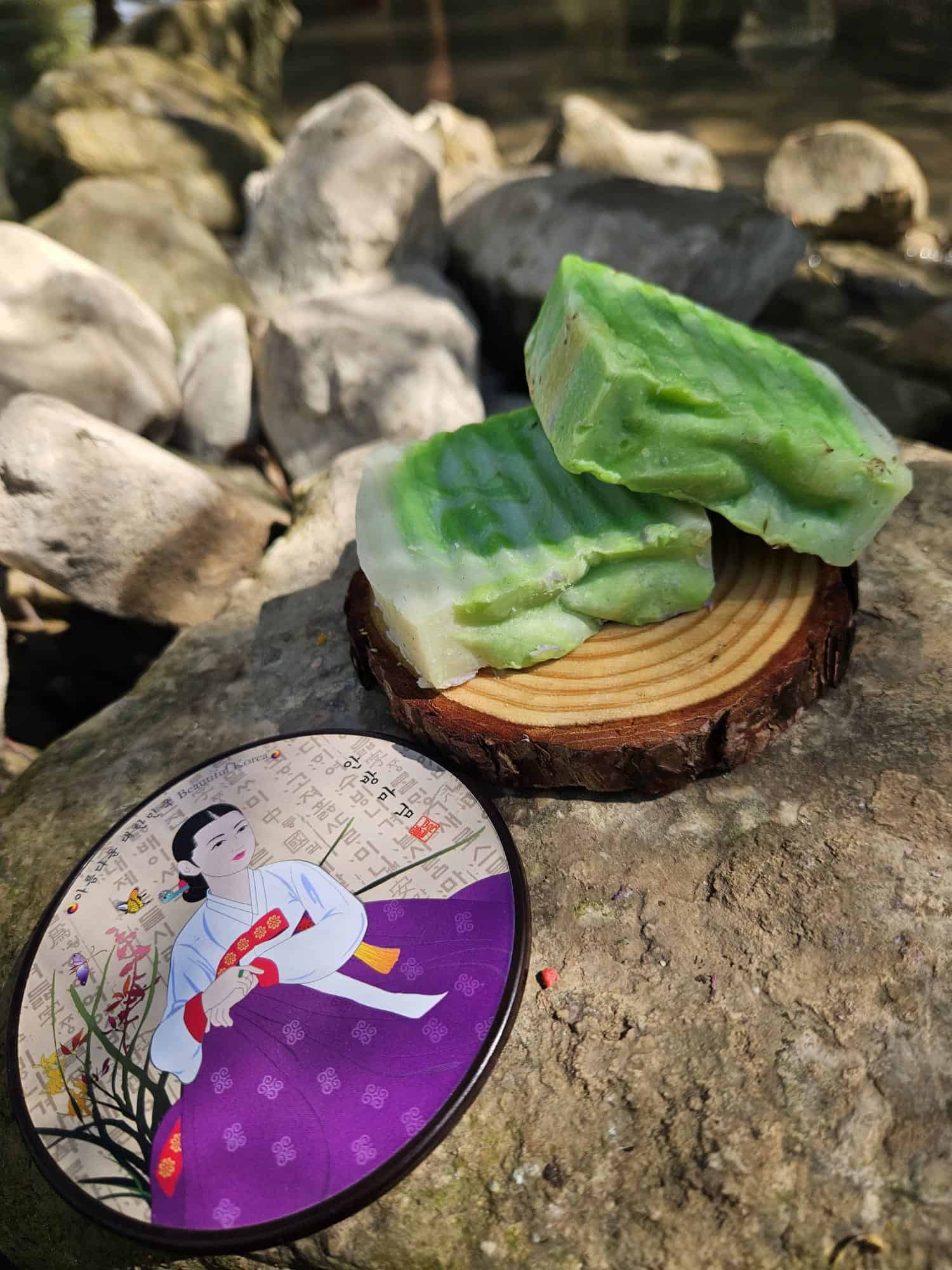 סבון חמאת מנגו , שמן גזר , רוזמרין