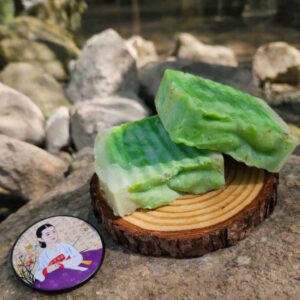 סבון חמאת מנגו , שמן גזר , רוזמרין 