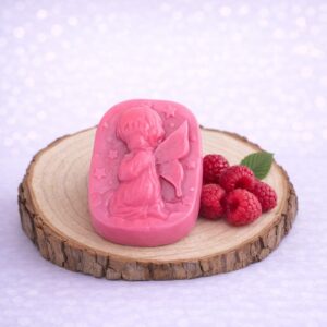 סבון מחלב עזים עם ריח של פטל