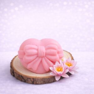 סבון חלב עזים עם ריח של לוטוס